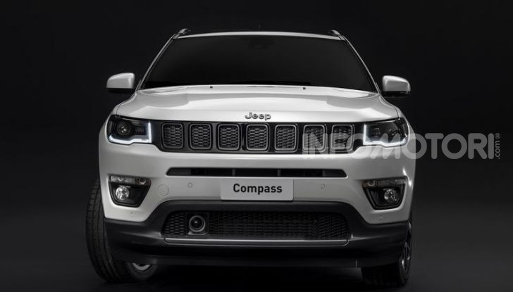 Jeep Renegade e Compass ibride plug-in 4xe “First Edition” - Foto 8 di 19