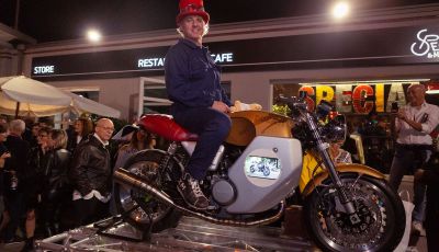 Mr. Martini incanta Motor Bike Expo con Arteria, la custom tutta cuore e passione
