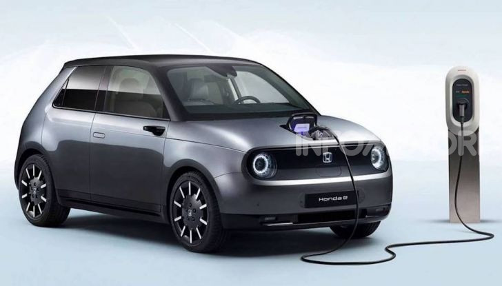 [VIDEO] Prova nuova Honda E: la citycar elettrica tutto divertimento! - Foto 4 di 14