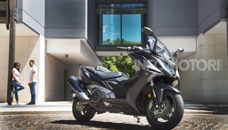 Kymco AK 550 ABS MY 2020: il maxi scooter ancora più potente e tecnologico - Foto 5 di 11