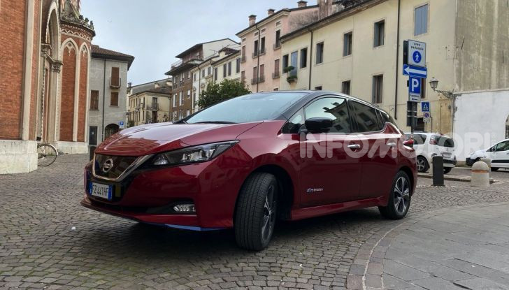 Nissan Leaf e+ 62 kWh prova su strada: prestazioni, autonomia e prezzi - Foto 11 di 37