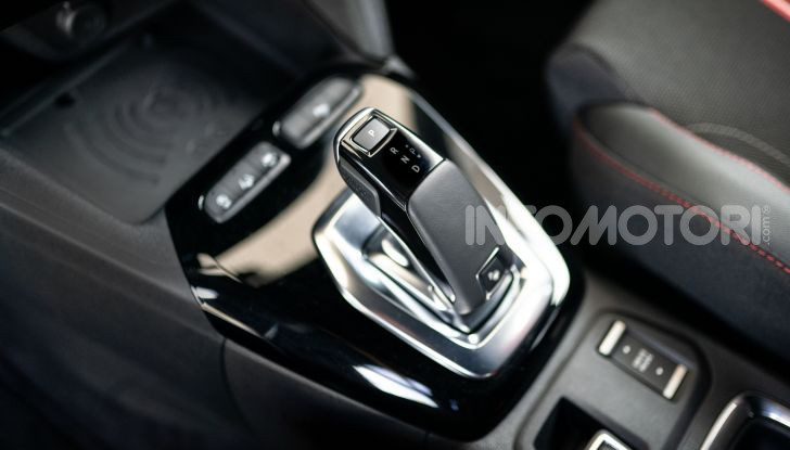 Nuova Opel Corsa, provati su strada i nuovi fari IntelliLux LED matrix - Foto 8 di 9