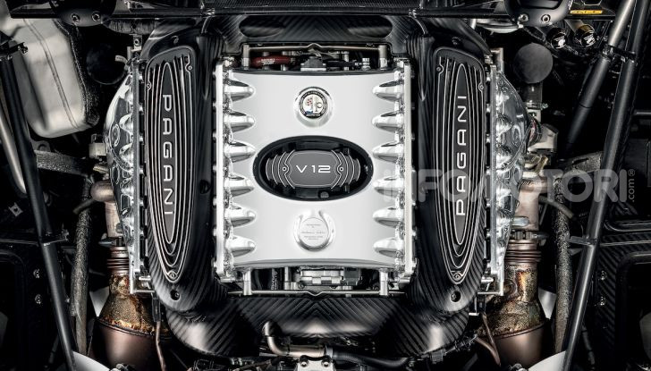 Pagani Roadster BC: V12 e 850 CV - Foto 19 di 47