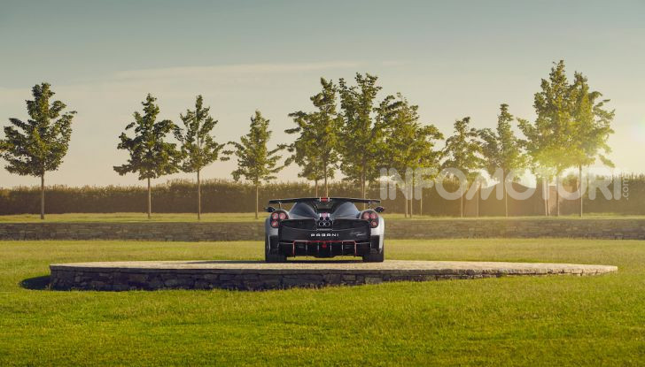 Pagani Roadster BC: V12 e 850 CV - Foto 35 di 47