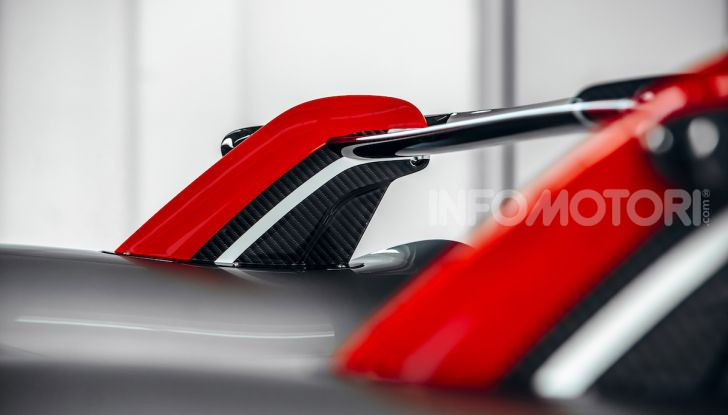 Pagani Roadster BC: V12 e 850 CV - Foto 41 di 47