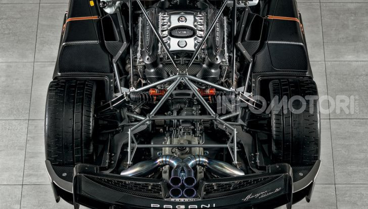 Pagani Roadster BC: V12 e 850 CV - Foto 8 di 47