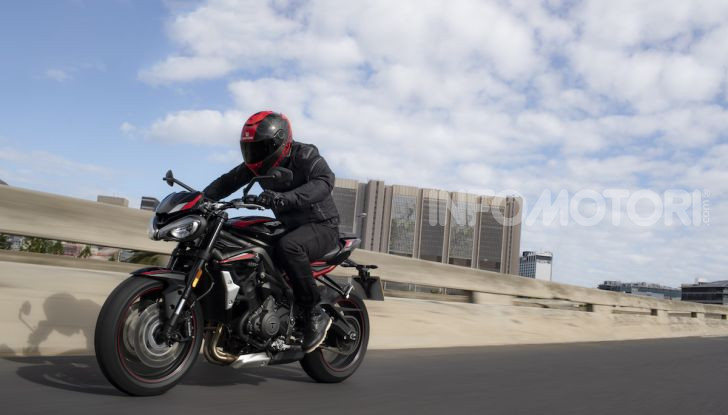 Triumph Street Triple R 2020: aggressiva nelle prestazioni e nel prezzo - Foto 2 di 15