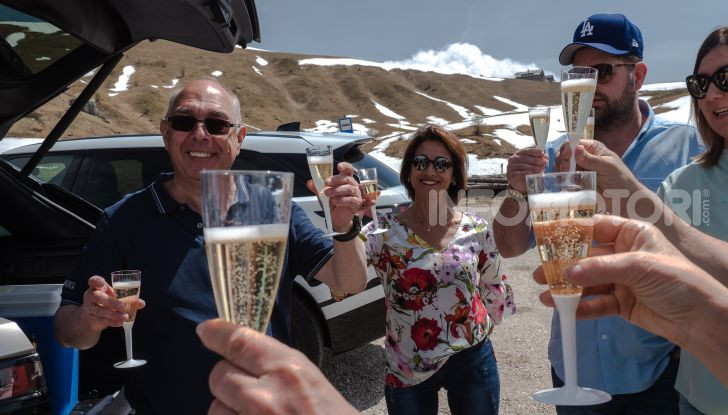 Land Rover Velar raduno per Amatrice