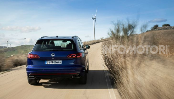 Volkswagen Touareg R 2020