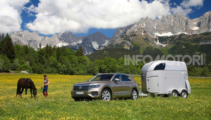 Volkswagen Trailer Cavalli Roma
