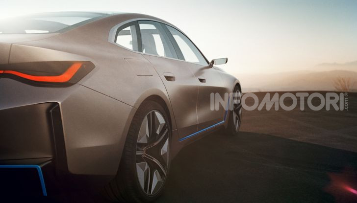BMW Concept i4: la prima gran coupé 100% elettrica del brand tedesco - Foto 2 di 16