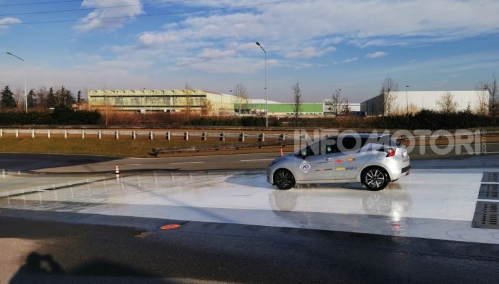 Guida sicura: le regole che è bene ricordare per evitare incidenti - Foto 15 di 25