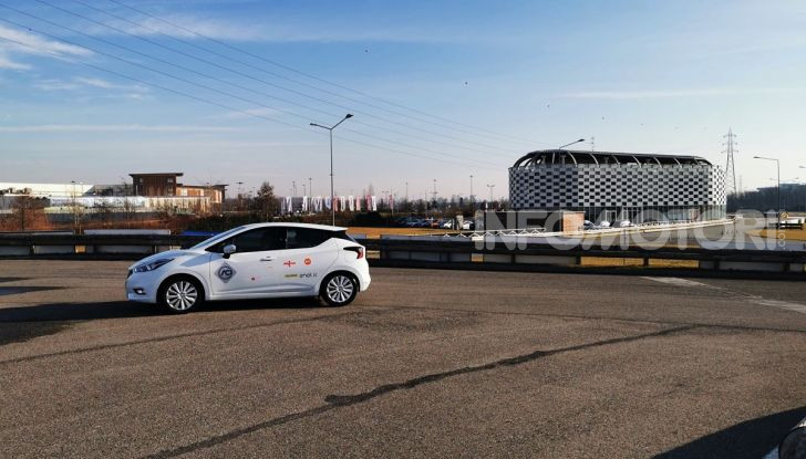 Guida sicura: le regole che è bene ricordare per evitare incidenti - Foto 13 di 25