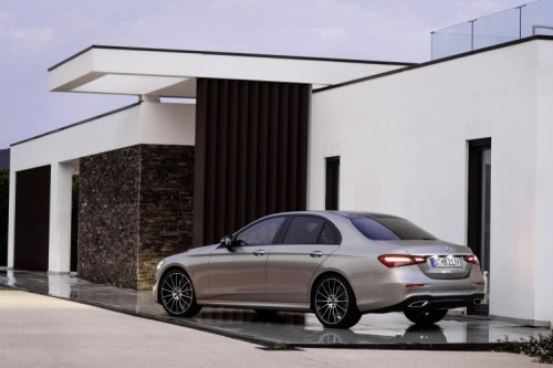 Mercedes Italia: riparazioni urgenti garantite nonostante il Coronavirus - Foto 18 di 19