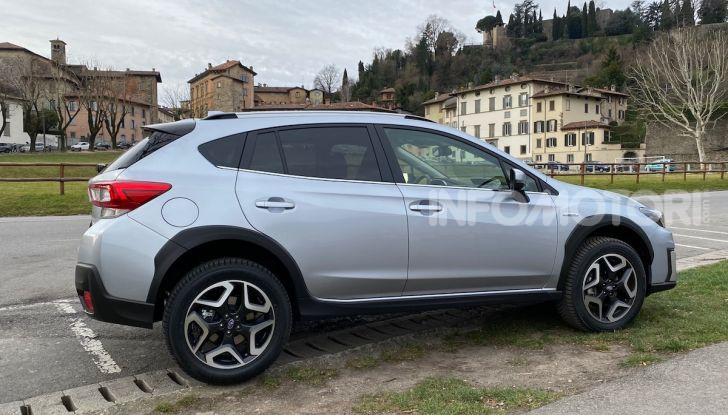 Prova su strada Subaru XV e-Boxer: il crossover compatto - Foto 16 di 32