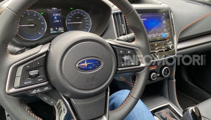 Prova su strada Subaru XV e-Boxer: il crossover compatto - Foto 21 di 32