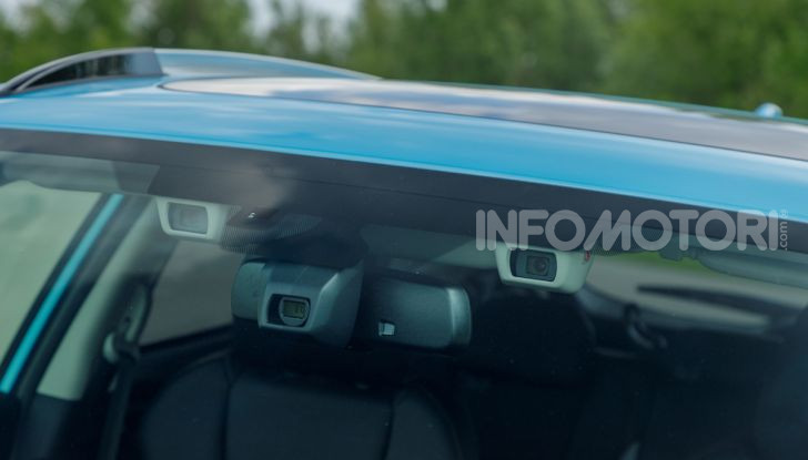 Prova su strada Subaru XV e-Boxer: il crossover compatto - Foto 26 di 32