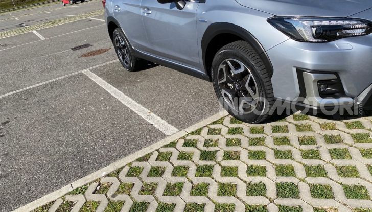 Prova su strada Subaru XV e-Boxer: il crossover compatto - Foto 5 di 32