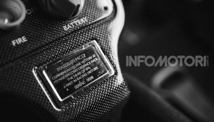 Maserati MC12 Corsa: in vendita uno dei soli 12 esemplari costruiti - Foto 4 di 18