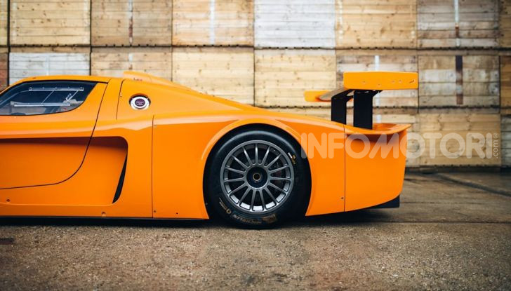 Maserati MC12 Corsa: in vendita uno dei soli 12 esemplari costruiti - Foto 10 di 18