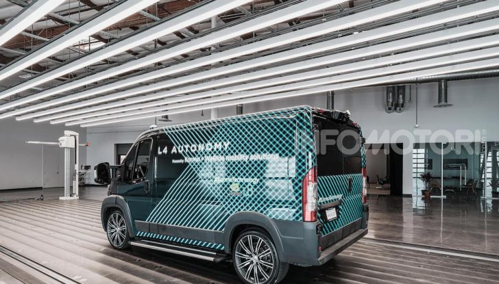 Karma E-Flex L4: furgone elettrico a guida autonoma per sconfiggere il Covid-19 - Foto 4 di 4