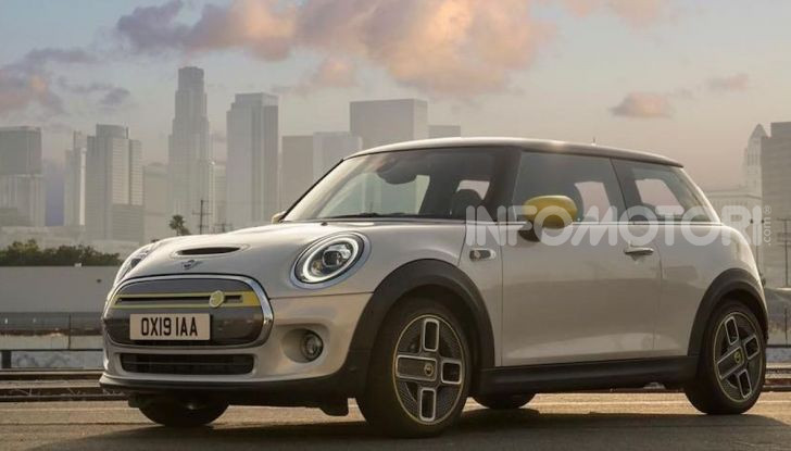 La Mini Cooper SE: autonomia, versioni e prezzo - Foto 3 di 7