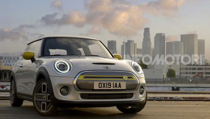 La Mini Cooper SE: autonomia, versioni e prezzo - Foto 5 di 7