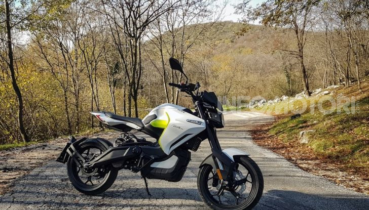 Dalla Cina con furore, Voge arriva in Italia - Foto 2 di 9