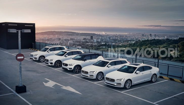 Volvo XC40 Recharge T5 Plug-in Hybrid: motori e prezzi - Foto 10 di 21