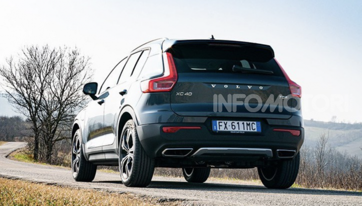 Volvo XC40 Recharge T5 Plug-in Hybrid: motori e prezzi - Foto 14 di 21