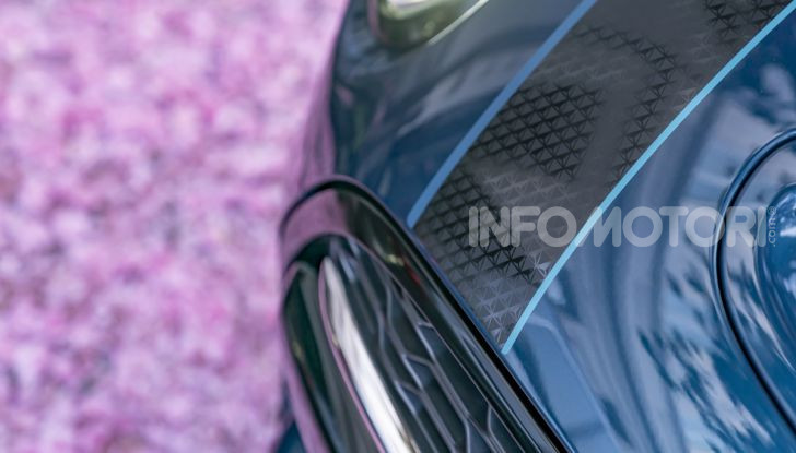 Mini Cooper Cabrio Sidewalk