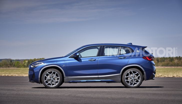 BMW X2 xDrive 25e: la prima Sports Activity Coupé con motore ibrido plug-in - Foto 24 di 34