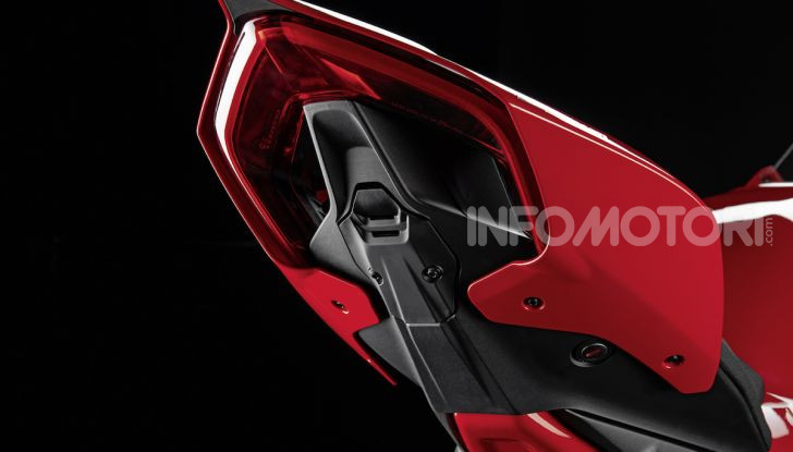Ducati: arriva il pacchetto accessori Racing per la Panigale V4 - Foto 4 di 5