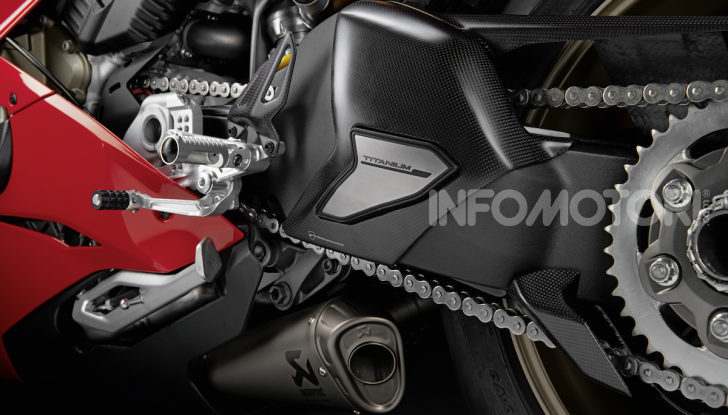 Ducati: arriva il pacchetto accessori Racing per la Panigale V4 - Foto 5 di 5