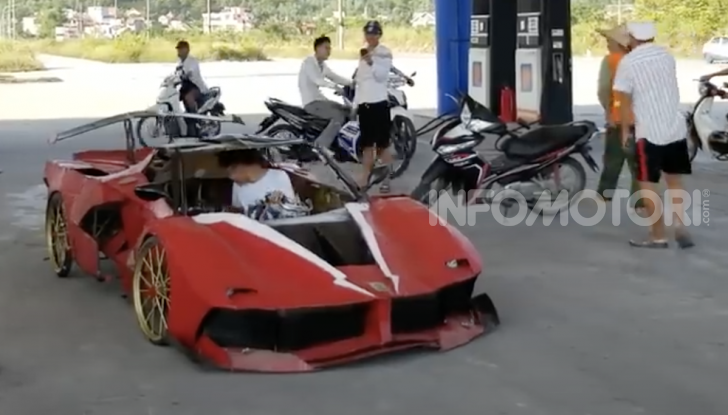 Dal Vietnam arriva la Ferrari FXX K Evo di cartone - Foto 2 di 10