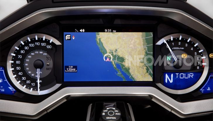 Honda GL1800 Gold Wing 2020: Android Auto affianca il sistema Apple Car Play - Foto 12 di 19