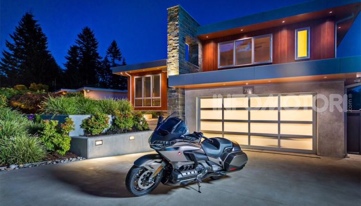 Honda GL1800 Gold Wing 2020: Android Auto affianca il sistema Apple Car Play - Foto 3 di 19