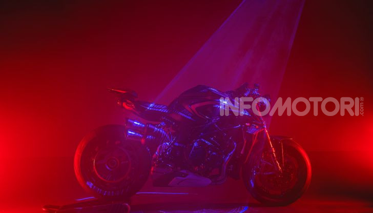 A giugno parte la produzione della MV Agusta Rush 1000 - Foto 4 di 10