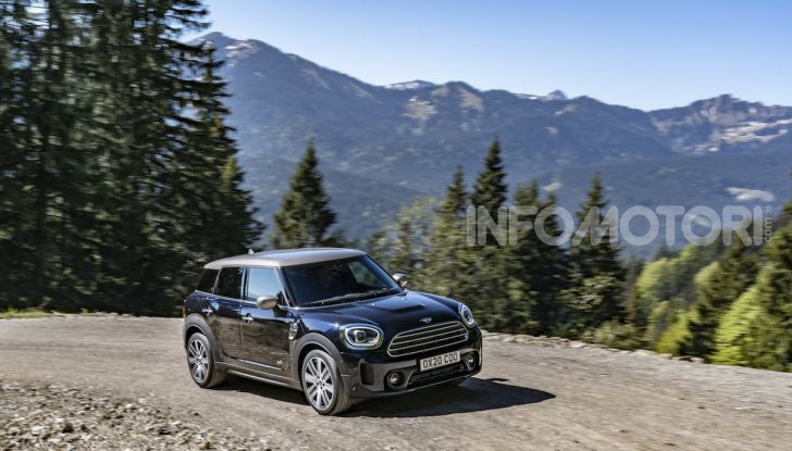Mini Countryman 2020: motorizzazioni Euro 6D e tanta tecnologia - Foto 1 di 23