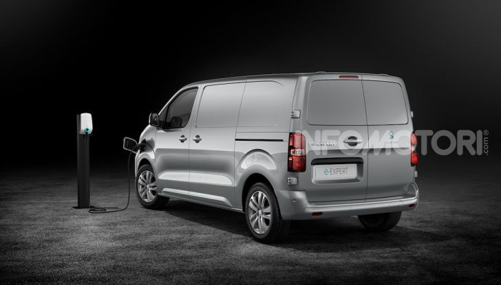 Peugeot e-Expert: elettrico, capiente e potente - Foto 10 di 21