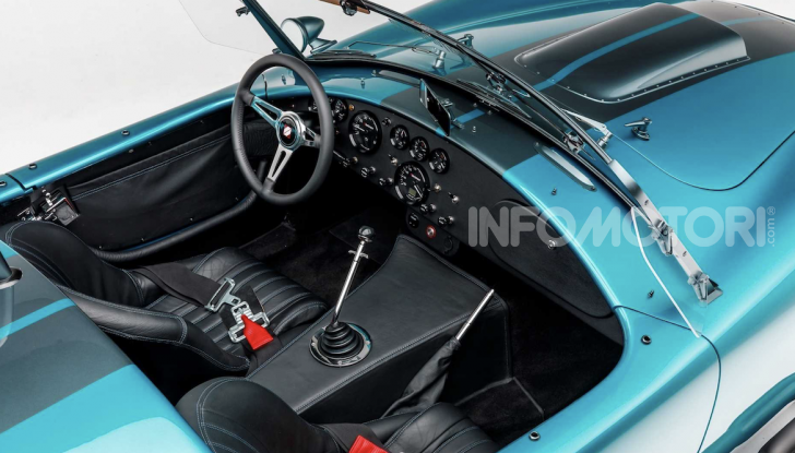 Nuova Shelby Cobra, replica ufficiale di Superperformance - Foto 1 di 11
