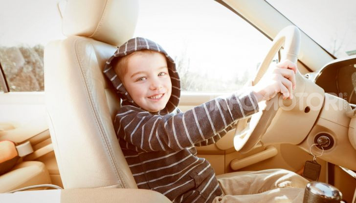 Bambino alla guida Stati Uniti