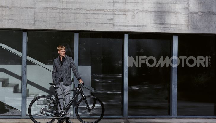 BMW e Mini firmano una nuova linea di monopattini, bici ed e-bike - Foto 17 di 21