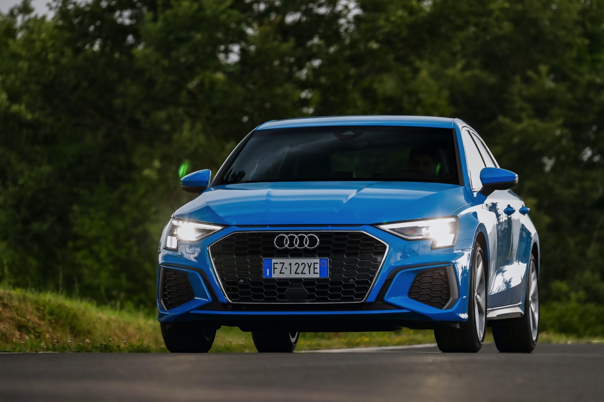 Audi A3 8V Sportback Admired 2020 2.0 TDI 150cv Attivazione Sport Layout,  Mappe a vita e tanto altro 