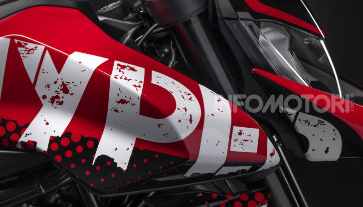 Ducati presenta la nuova Hypermotard 950 RVE - Foto 2 di 9