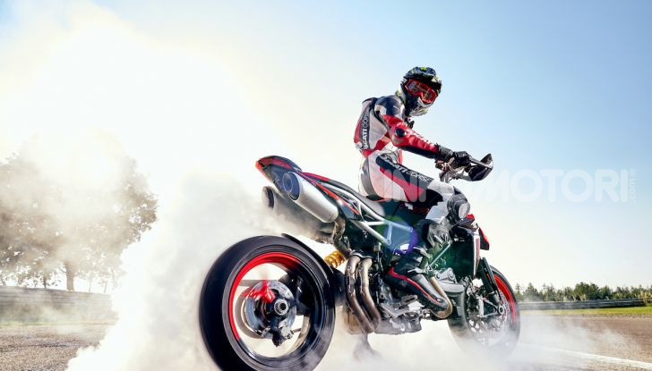 Ducati presenta la nuova Hypermotard 950 RVE - Foto 6 di 9