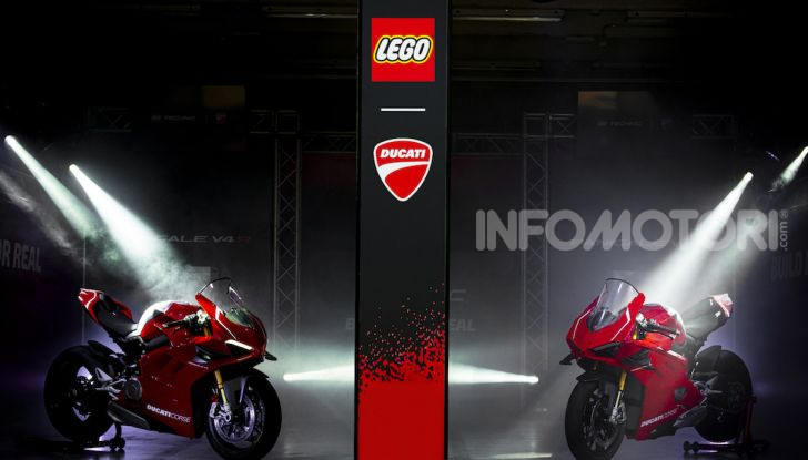 LEGO Technic: ecco la Ducati Panigale V4 R in mattoncini in scala