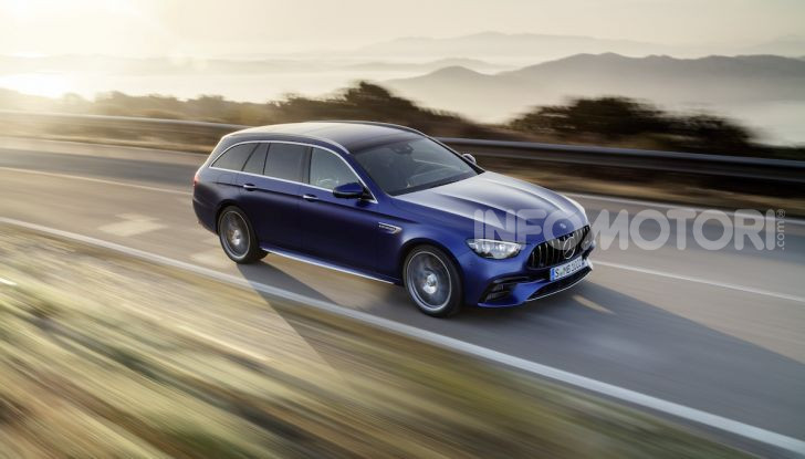 Mercedes-AMG E 63 4MATIC: berlina e station wagon fanno rima con prestazioni e comfort - Foto 1 di 51