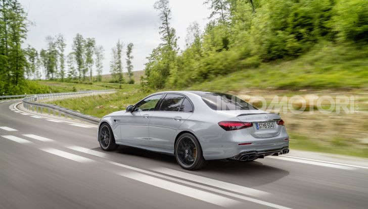 Mercedes-AMG E 63 4MATIC: berlina e station wagon fanno rima con prestazioni e comfort - Foto 41 di 51