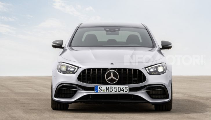 Mercedes-AMG E 63 4MATIC: berlina e station wagon fanno rima con prestazioni e comfort - Foto 46 di 51